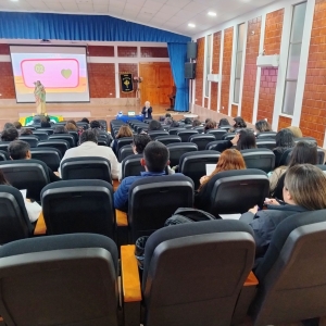 Funcionarios/as del Colegio participan en la Reunión Mensual con Hna. Francisca